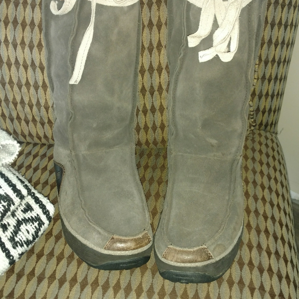Columbia Moccasin Boots